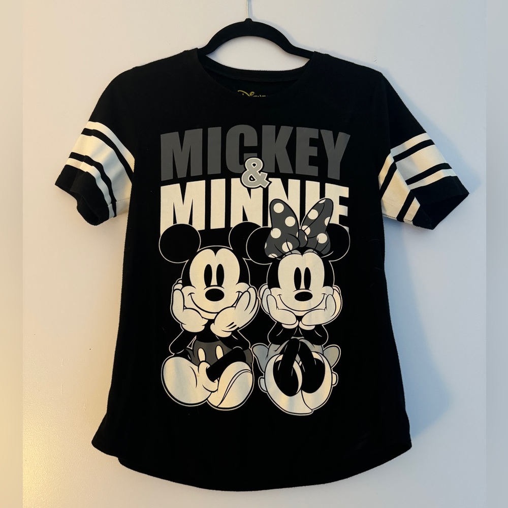 Disney Medium Mickey & Minnie top